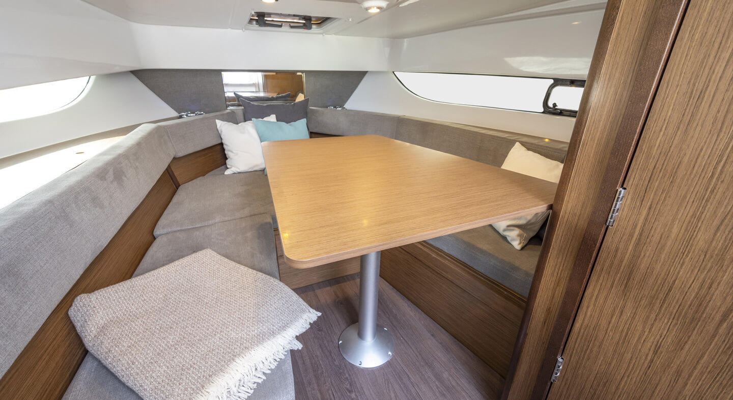 Photo de l'intérieur du Flyer 9 SUNdeck.