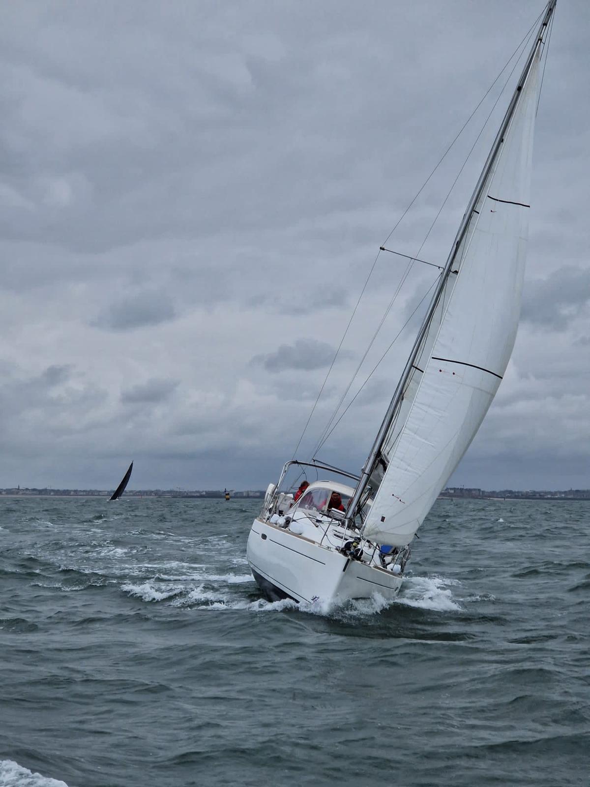 [629] photo nº 4 de OCEANIS 31
